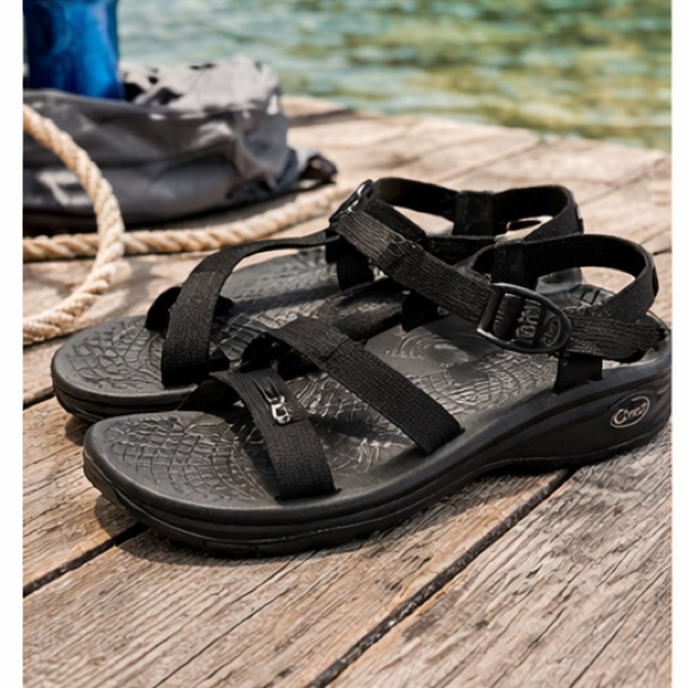 Chaco Z/Cloud Sandals Men’s Size 11 Black Hiking Sport Outdoor Water Shoes